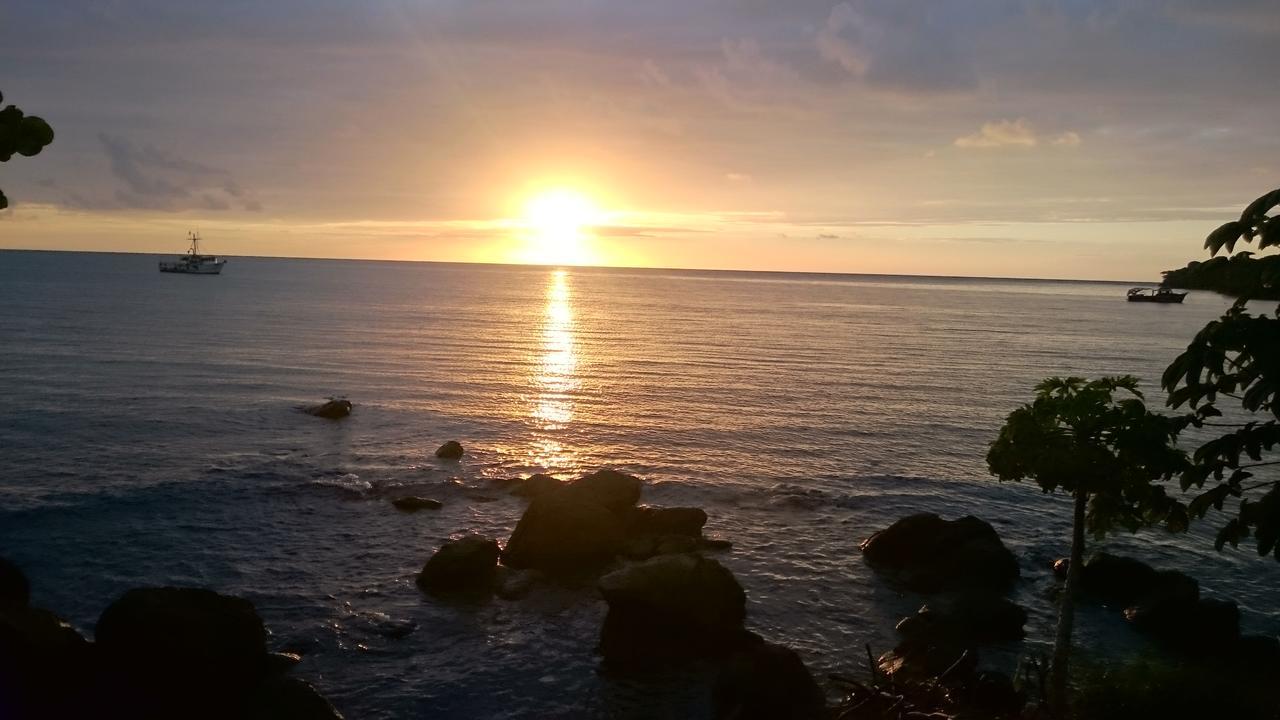 Sea View Hotel Pulau Little Corn Bagian luar foto