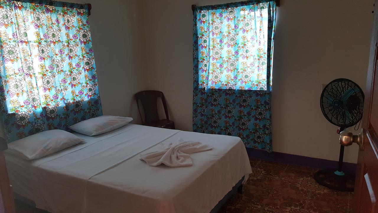 Sea View Hotel Pulau Little Corn Bagian luar foto